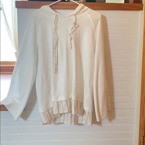 Long-sleeve light weight hooded shirt